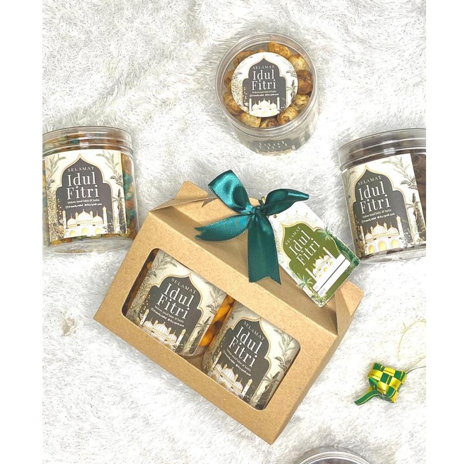 

Hampers Lebaran Parcel Idul Fitri Gift Box Hadiah Isi 2 Toples 600ml Cookies Snack Kue Kering Kado Lebaran