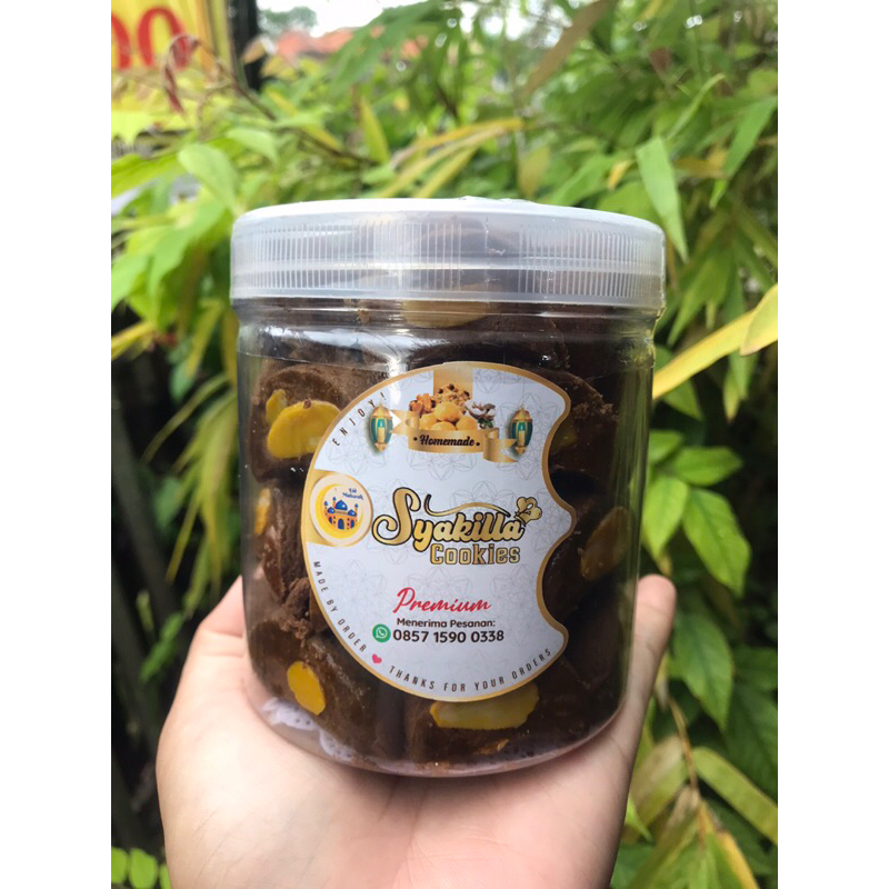 

Choco almond 400g Kue kering toples tabung