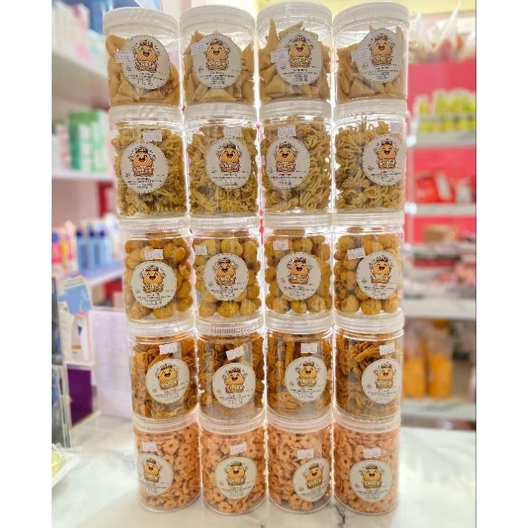 

Snack Toples Berbagai Macam Cemilan Ajisan, Pisang Golden, Sambosa, Mie Gulung Pedas Asin & Mie Gulung Pedas Balado