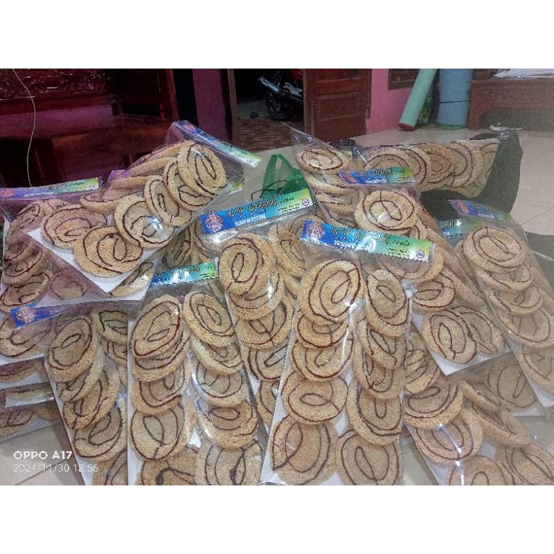 

Intip Madu dan Intip Goreng Arafa
