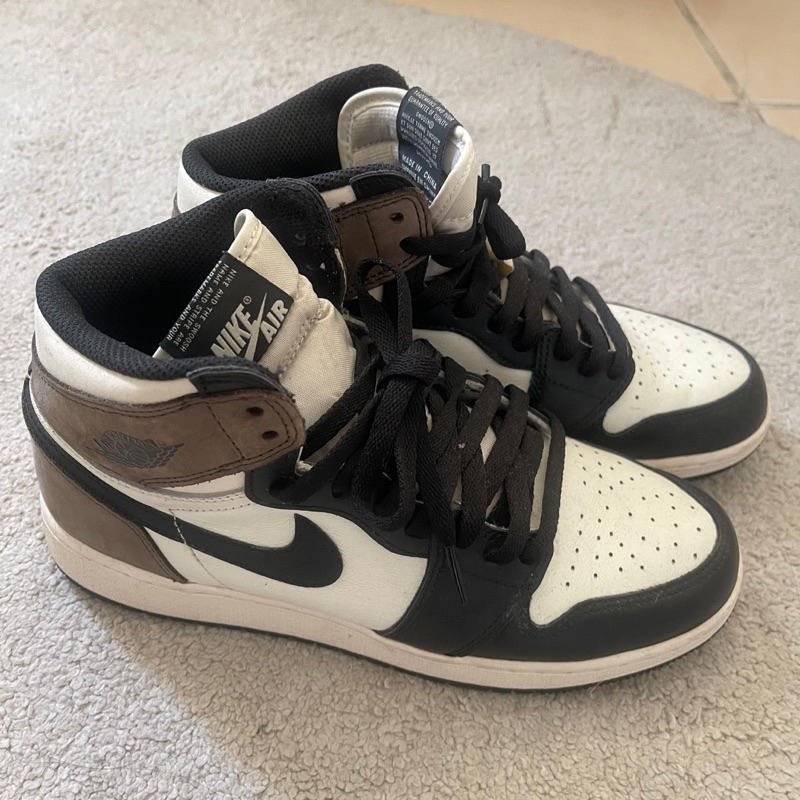 (Preloved) Nike Air Jordan 1 Retro OG High Dark Mocha Brown