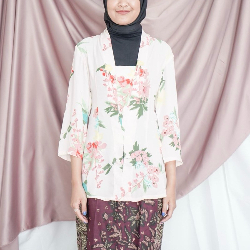 Kebaya Kartini pink muda katun premium