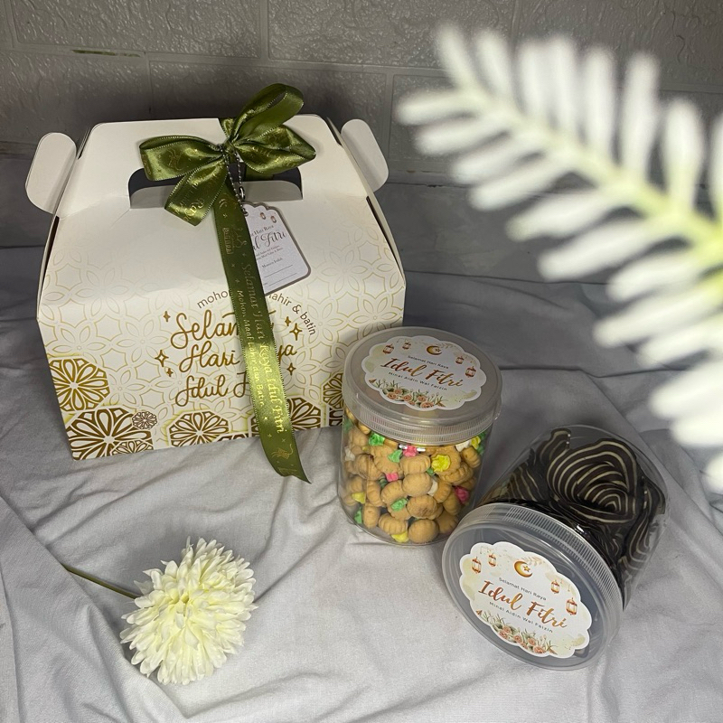 

Momen Indah - Hampers Lebaran Idul Fitri