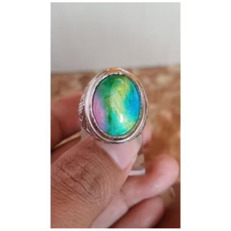 cincin batu pancawarna