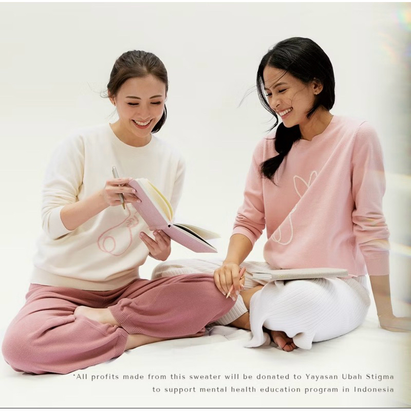 preloved Aeris sweater x Maudy Ayunda in white size SM