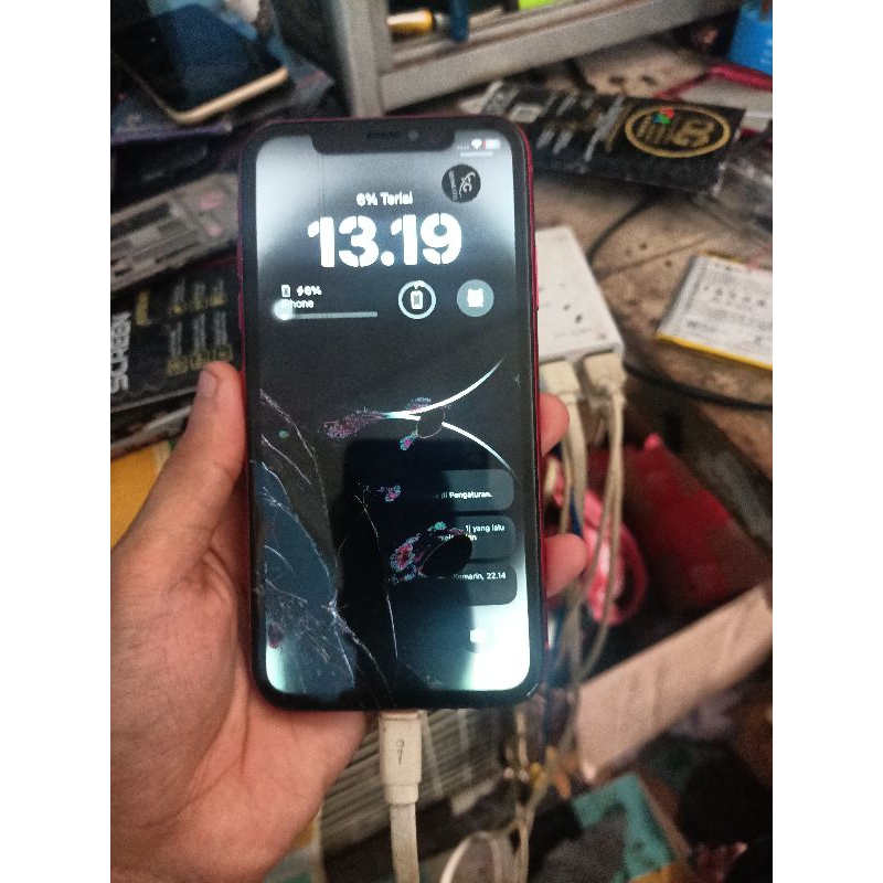 iphone XR 64gb mesin hidup