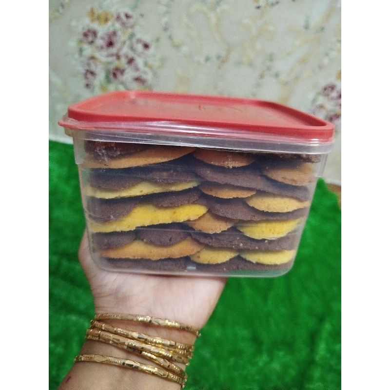 

kue lidah kucing mix coklat