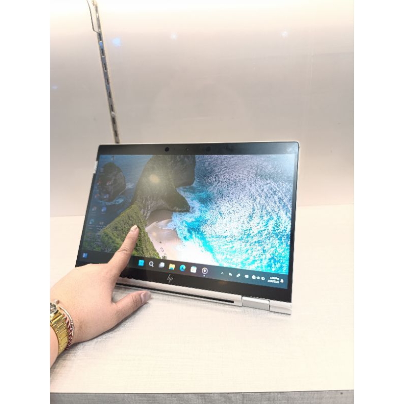 Laptop 2in1 Flip HP Elitebook x360 1030 G4 Core i7 8665u (Gen 8) Ram 16GB Ssd 1TB Layar 13in Touchsc