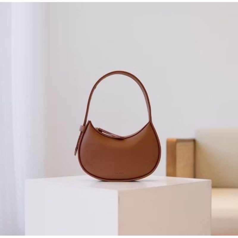 Luna Hobo Bag Preloved