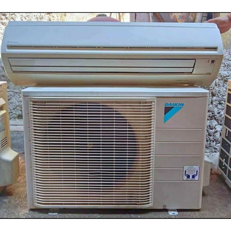 AC SECOND DAIKIN 2PK +PASANG