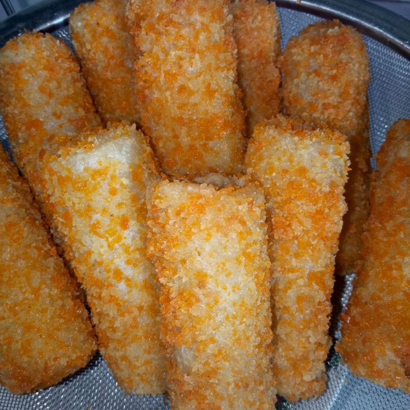 

Risol ayam suir pedas original Risol Mayo Frozen Food Isi 6 pcs