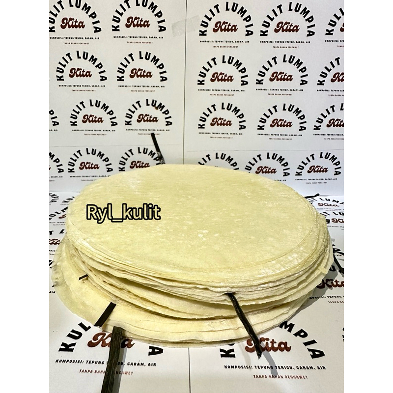 

Kita Spring Roll Pastry Kulit Lumpia Besar 1 pack isi 90 lembar Fresh Tanpa Pengawet