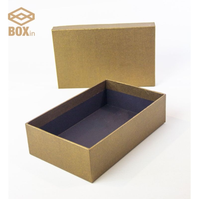 

Box Size C (27x17x7) Giftbox, hardbox, box hampers, souvenir, hampers lebaran, box lebaran, box hadiah, hadiah lebaran, hadiah ulang tahun, hard box, souvenir, gift box souvenir, kotak kado, kotak hadiah, kotak souvenir, kotak hampers, box custom.