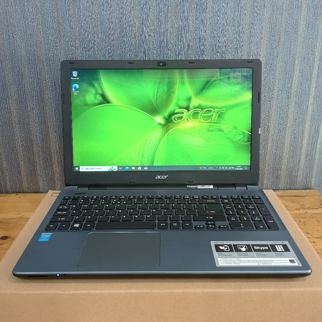 Laptop Acer E5-571, Core i5-5200U, Ram 6/500b, Mulus, Lengkap, Silver