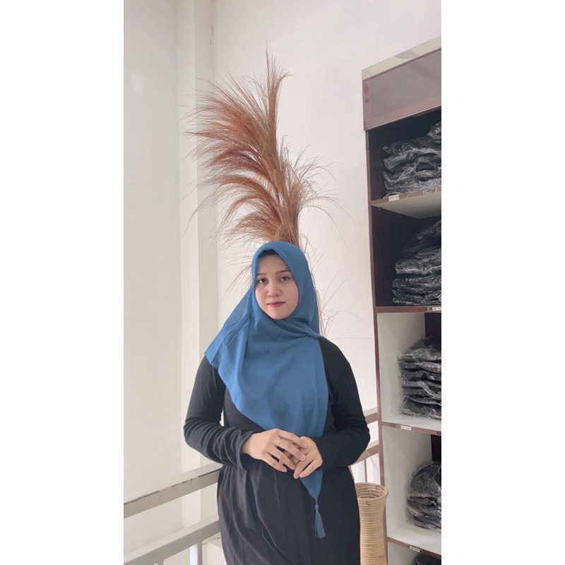 

Tassel Payet Pita Official