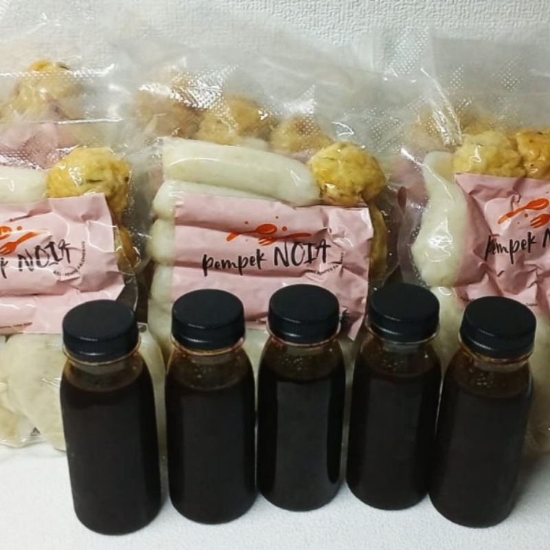 

Pempek mix isi 10 pcs + 100ml cuko kental / Asli pempek Palembang / Tenggiri premium