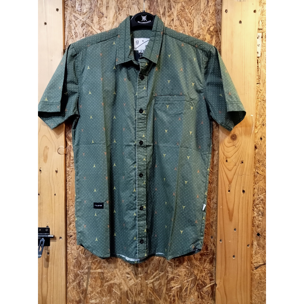 KEMEJA PENDEK MOTIF ORIGINAL GIGG