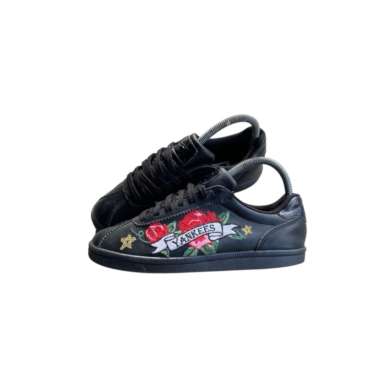 MLB Yankees Official Licensed Embroidery Shoes