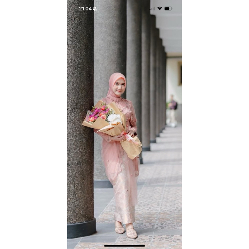 preloved kebaya wisuda lamaran