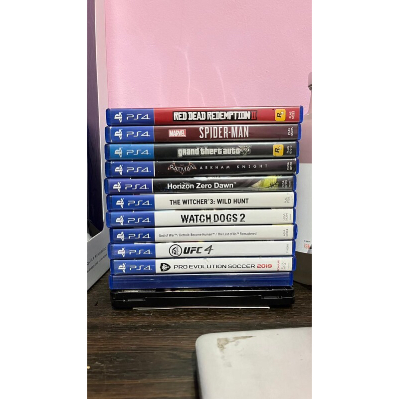 BORONGAN KASET PS4