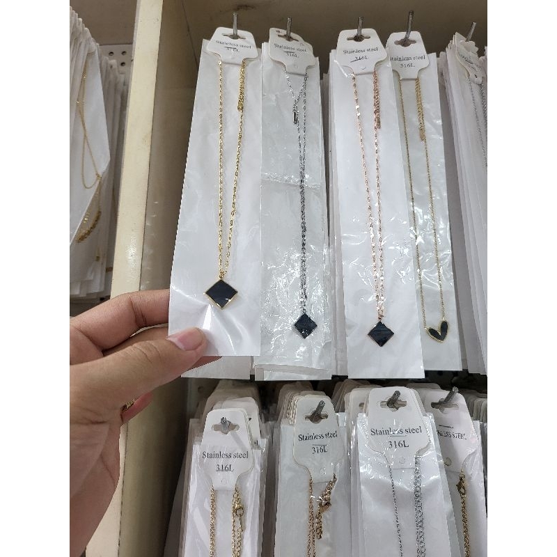 kalung titanium rantai liontin batu permata batu ketupat