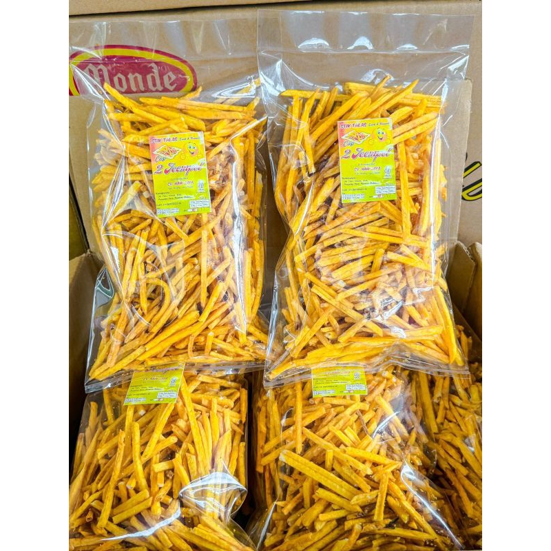 

Stik Talas Camilan Gurih Renyah Talas Gelombang Keripik Talas