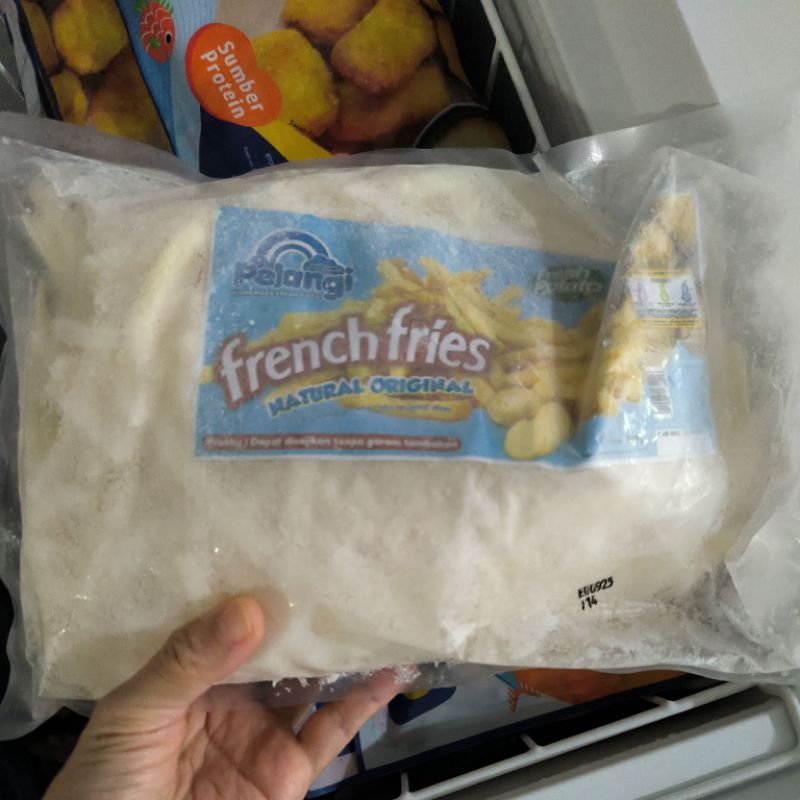 

French fries pelangi anak