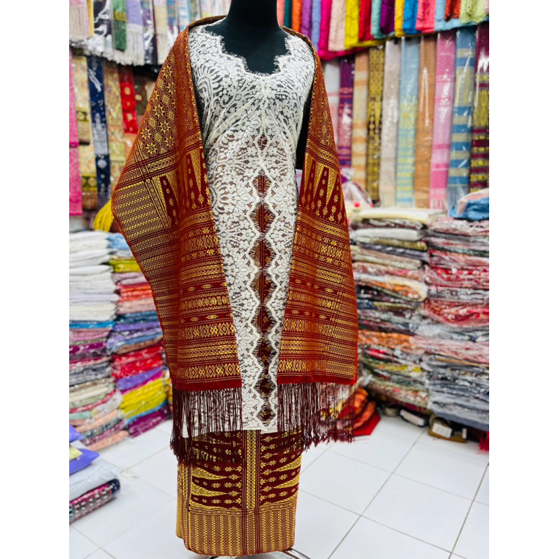 SET TUMTUMAN DAN KEBAYA BROKEN WHITE SONGKET PENGANTIN MEWAH