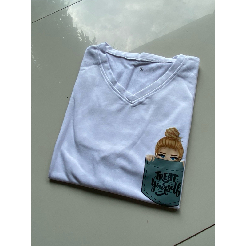 Baju kaos putih gambar cewek ukuran XL kerah V Neck muat bb (49-57kg) dikirim dari Buleleng Singaraj