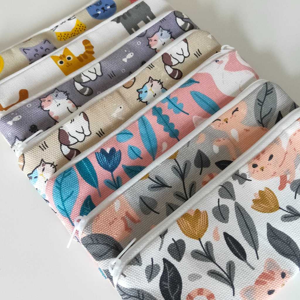 

DOMPET KANVAS POUCH SOUVENIR KANVAS MURAH KOTAK PENSIL 18X7.5 + PLASTIK