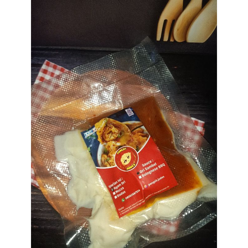 

Pangsit judes isi ayam by deliza food