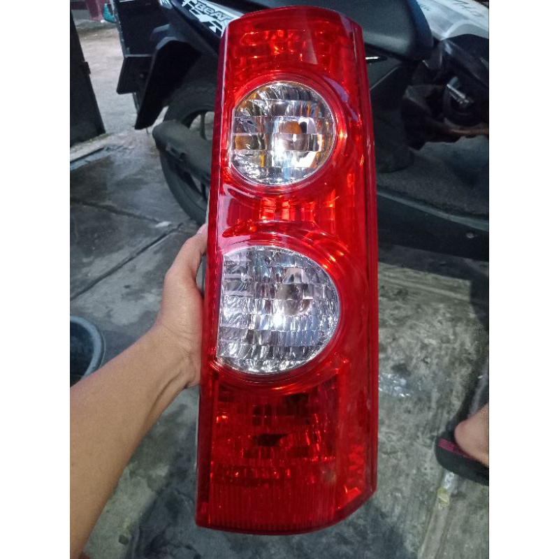 stoplamp avanza xenia tahun 2007/2011 harga satuan