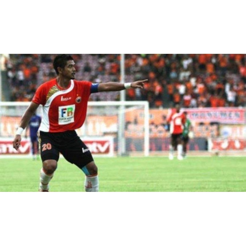 Jersey Persija home 2011/2012