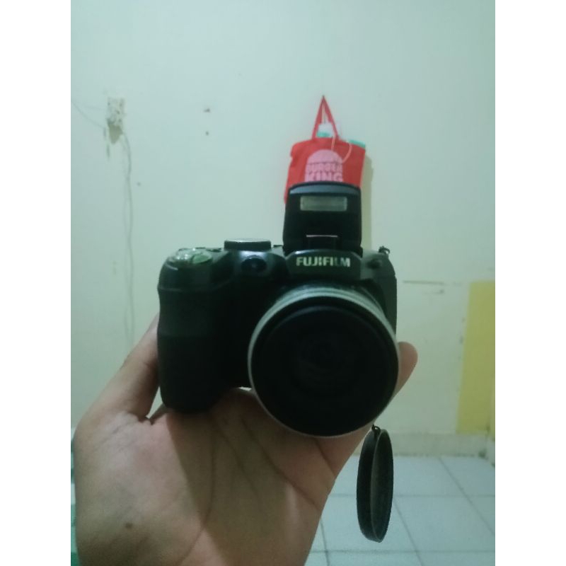 Kamera Fujifilm Finepix S2950
