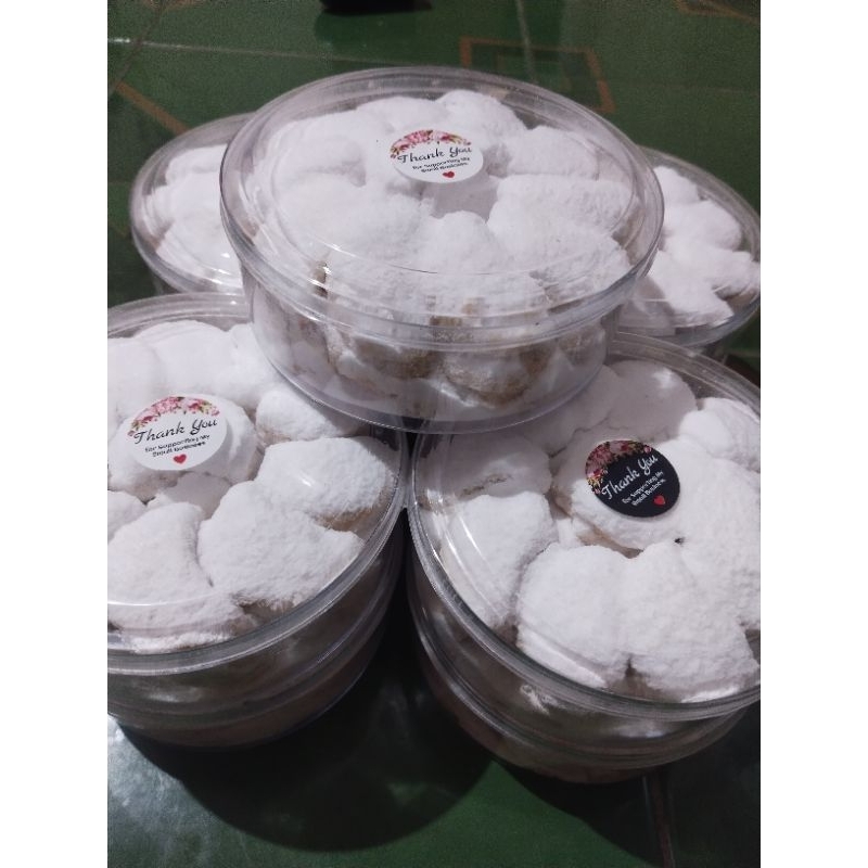 

Putri Salju Kue Kering Kue Lebaran Manis 500 gram