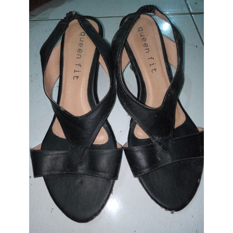 sendal preloved