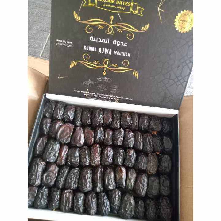 

KURMA AJWA MOZAIK KEMASAN 500GRAM KUALITAS PREMIUM