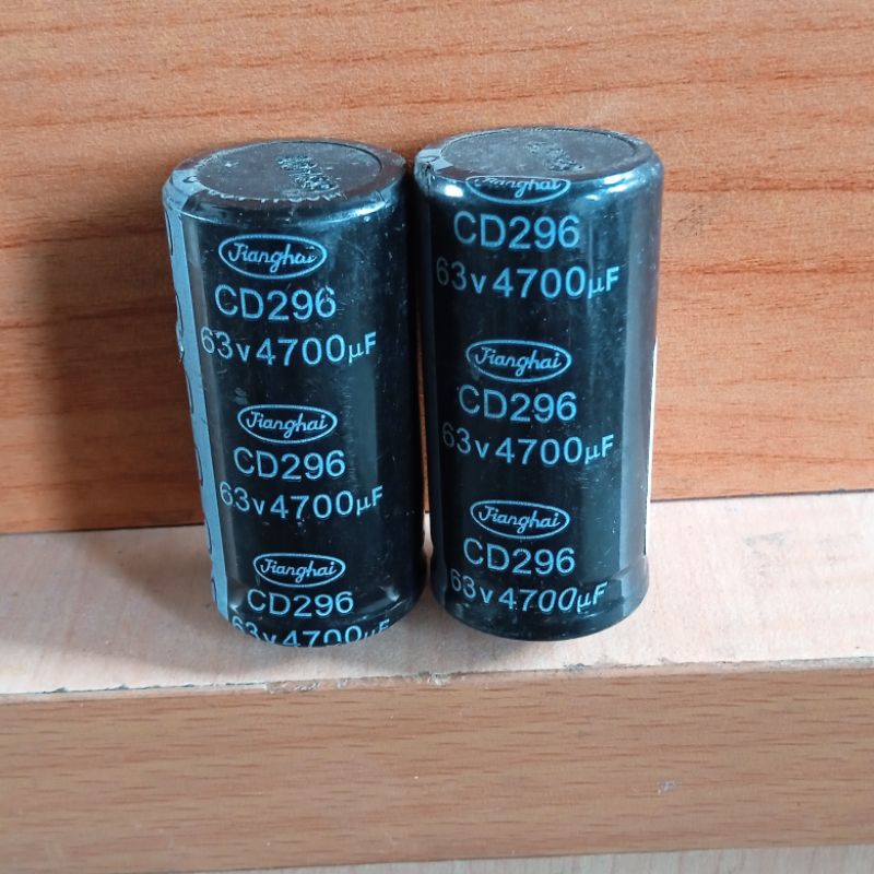 Elco 63V 4700uF Diameter 2.5cm Tinggi 5.1cm Cabutan
