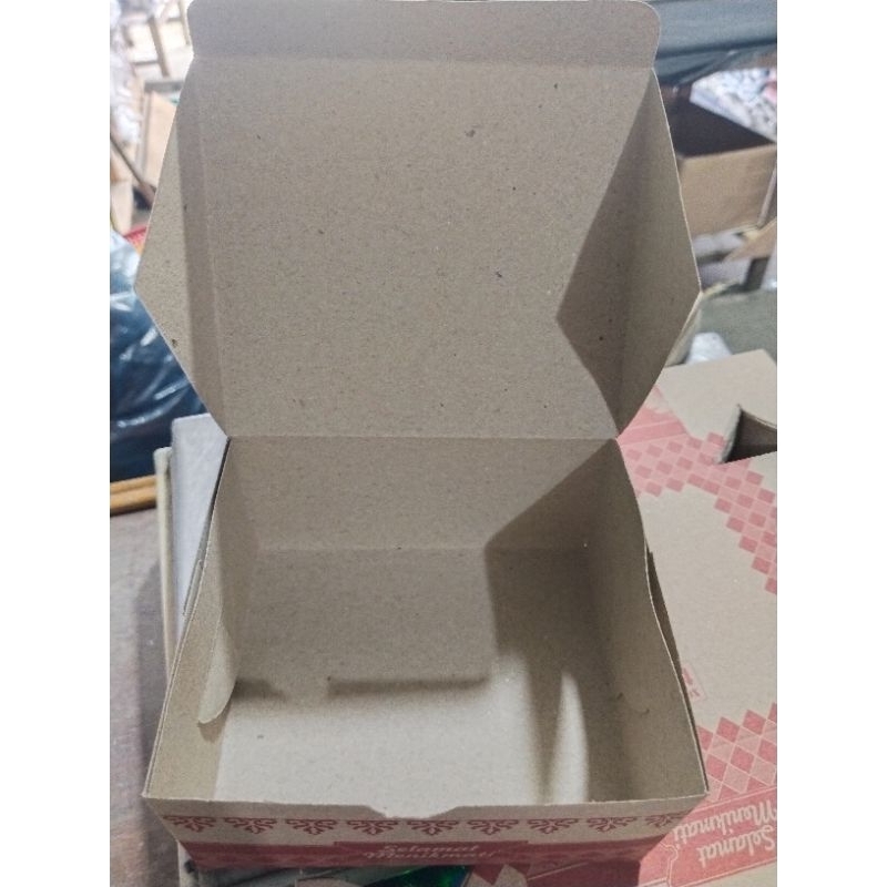 

Snack Box 12×14