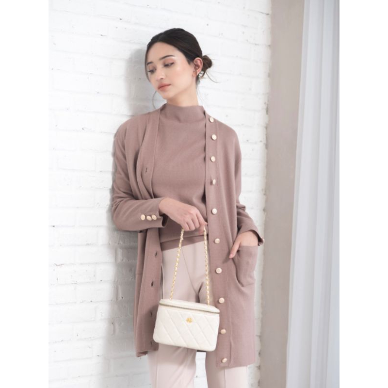 Diana Restu Knit Cardigan - New REPRICE