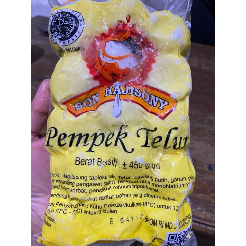 

Pempek telur/kapal selam cap Son Hajisony