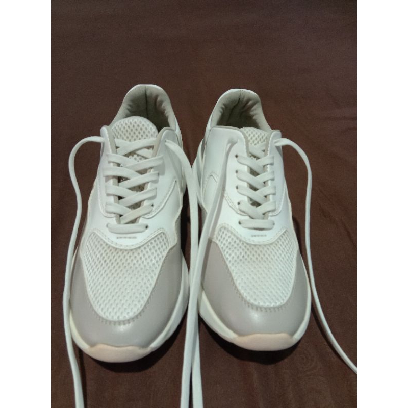 Sepatu Kronikel Second