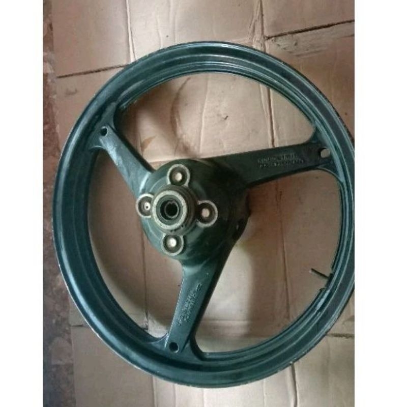 veleg belakang Tiger Revo ori