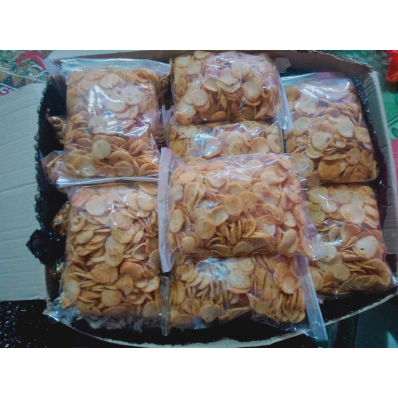 

CITRUK PEDAS DAUN JERUK BERAT 1KG
