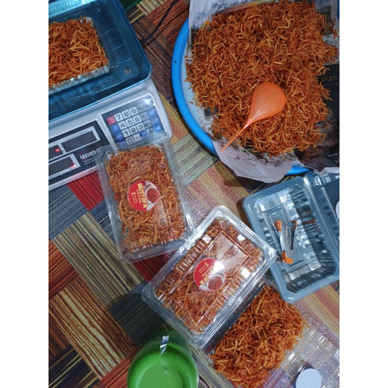 

Cemilan ringan mustofa