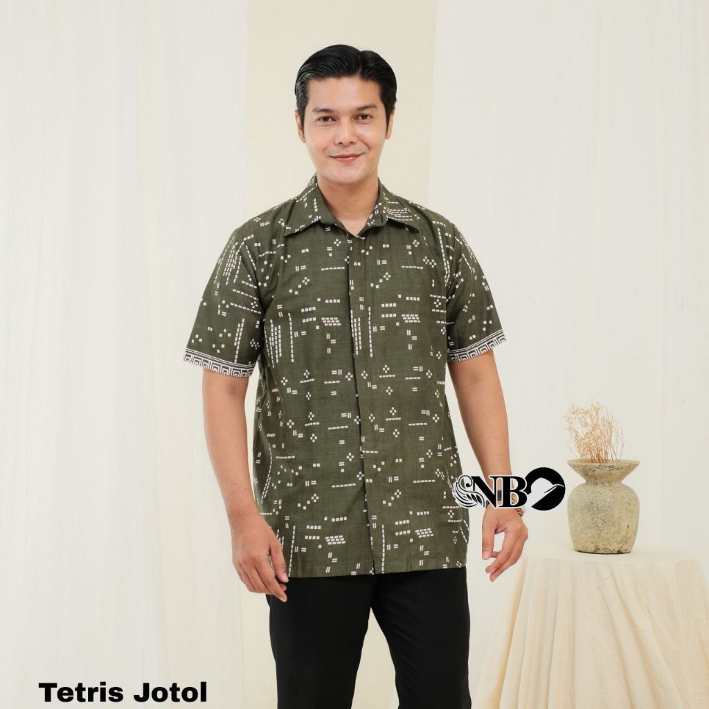 BATIK PEKALONGAN 88 - Hem Batik Bahan Katun Prima Atasan Kemeja Lengan Pendek Outfit Kondangan Pria