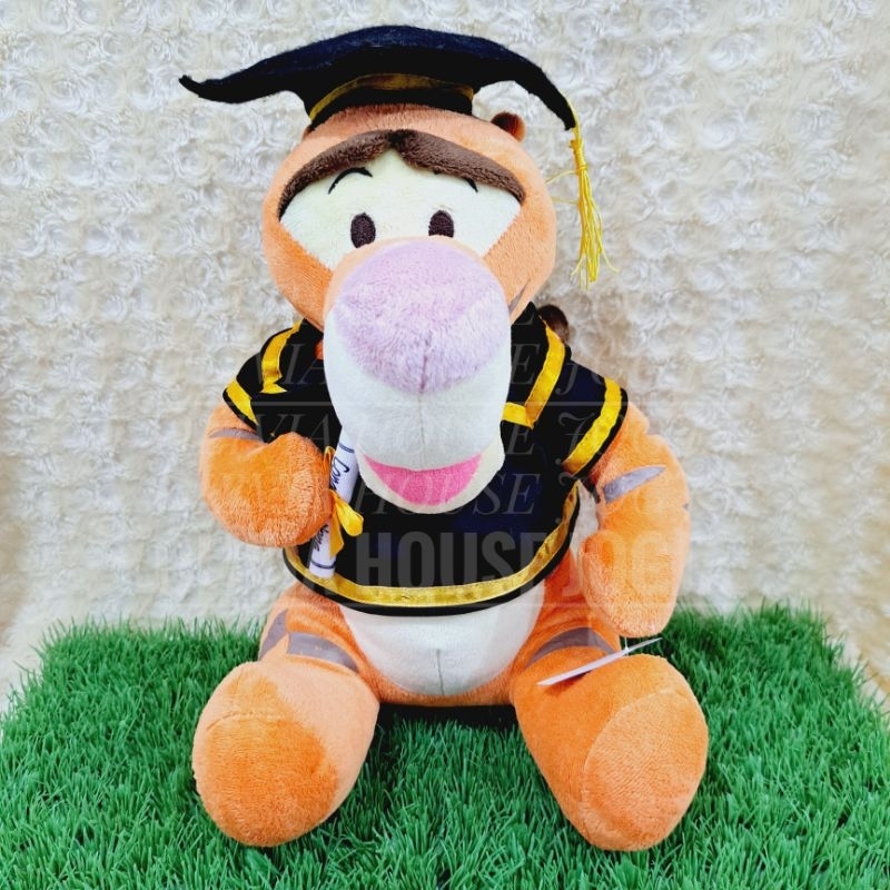 Boneka Tigger Wisuda Boneka Wisuda Tigger Pooh Boneka Tigger
