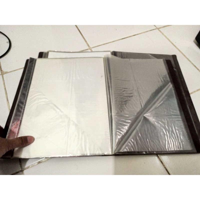 

Binder map A4 isi 100pcs