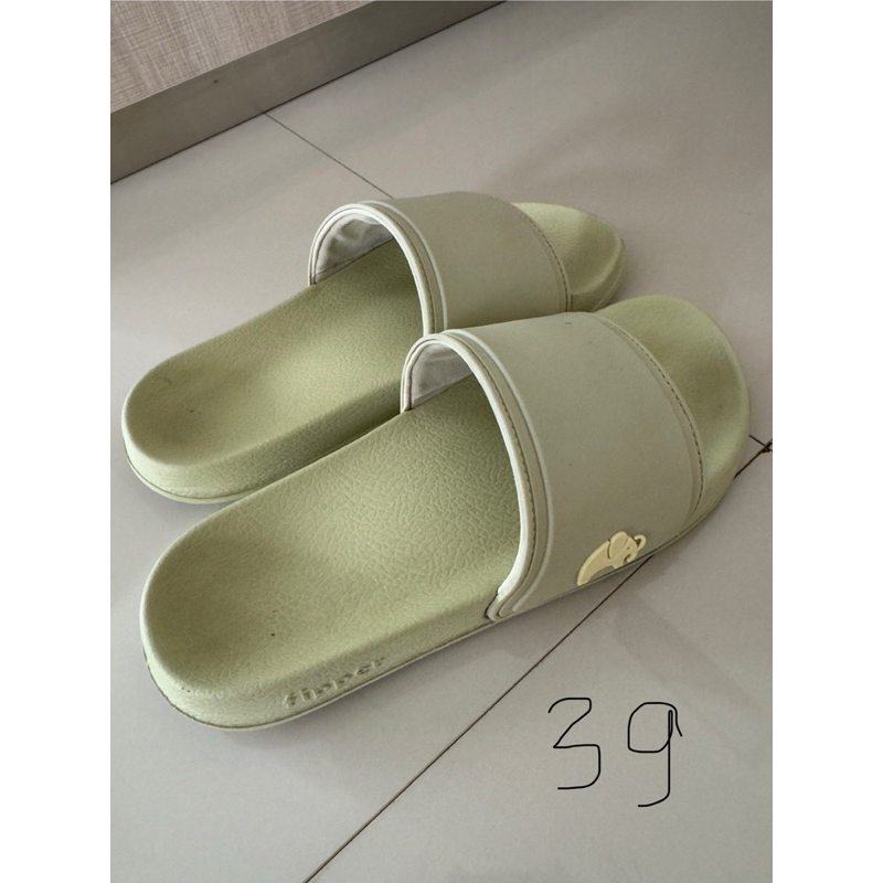 Preloved sandal Fipper bali