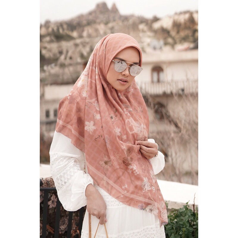 BUTTONSCARVES VOAL SQUARE XL SOFYA SPICE RARE ITEM